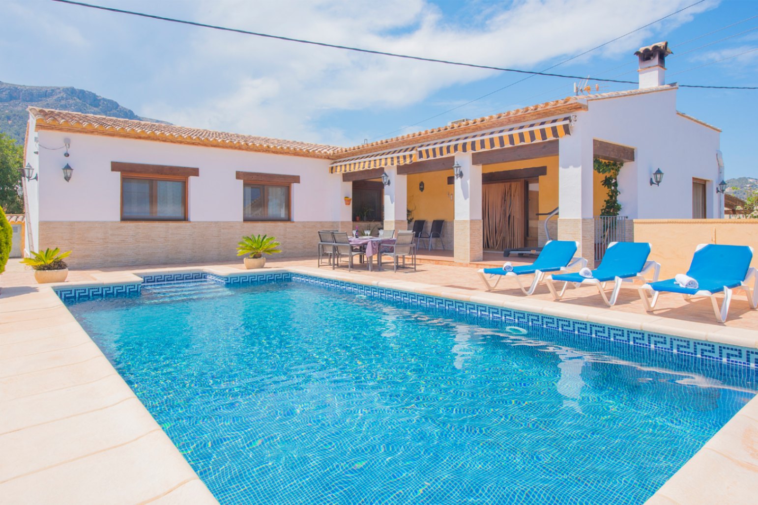 Exceptional villa for sale in Calpe offers the perfect balance between comfort and style. — photo 28