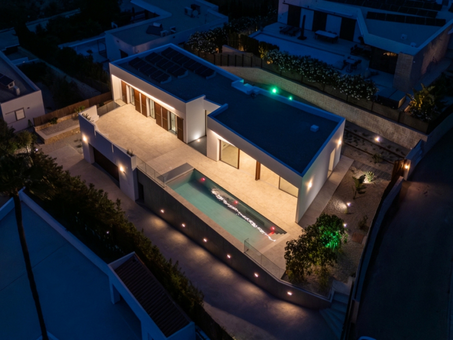 Eksklusiv moderne villa til salg i Calpe — foto 4