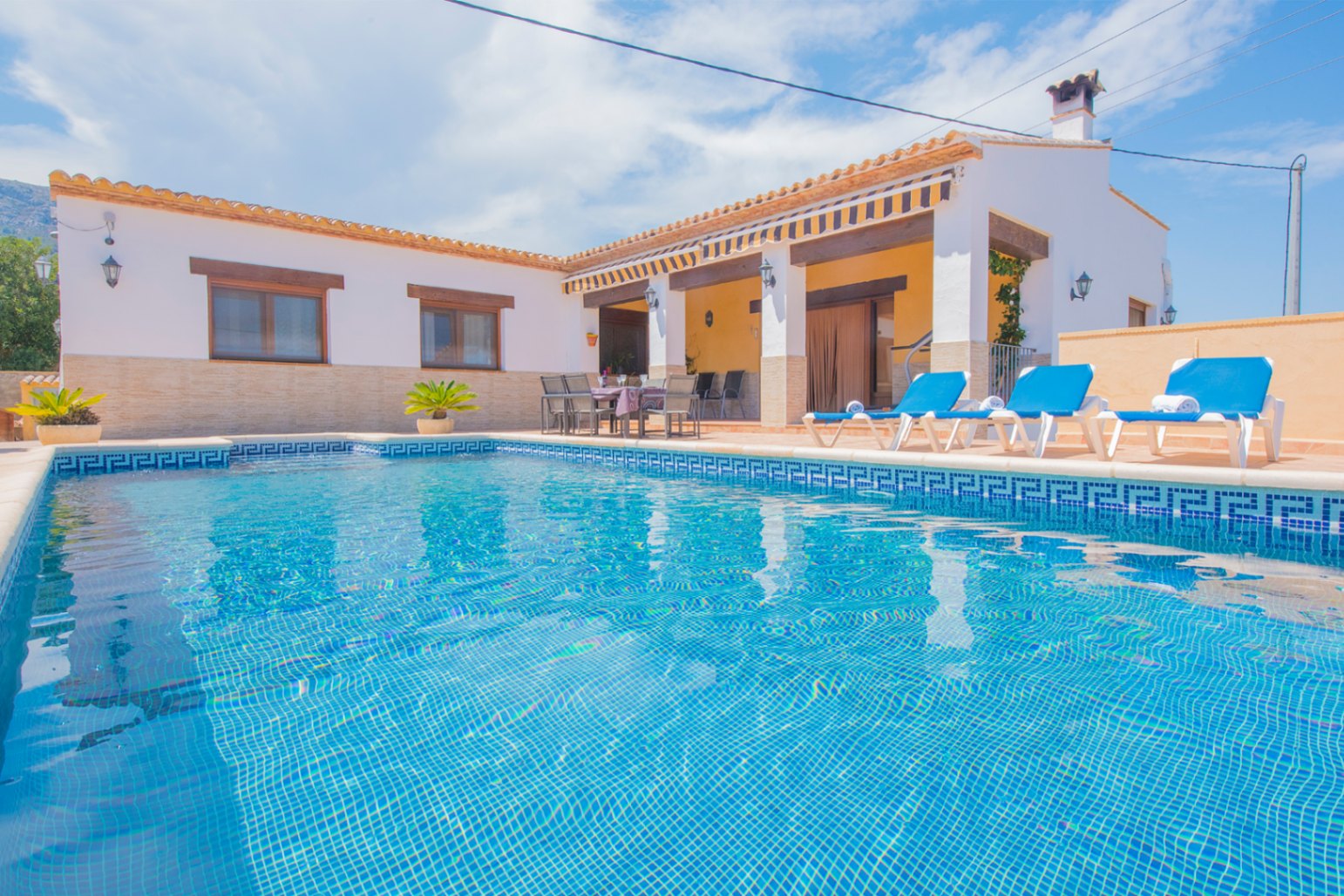 Exceptional villa for sale in Calpe offers the perfect balance between comfort and style. — photo 30