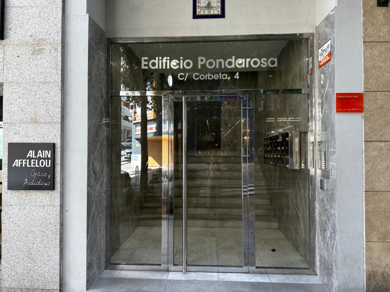 Gemütliches Apartment zum Verkauf mit 2 Schlafzimmern in Calpe, Alicante — Foto 9