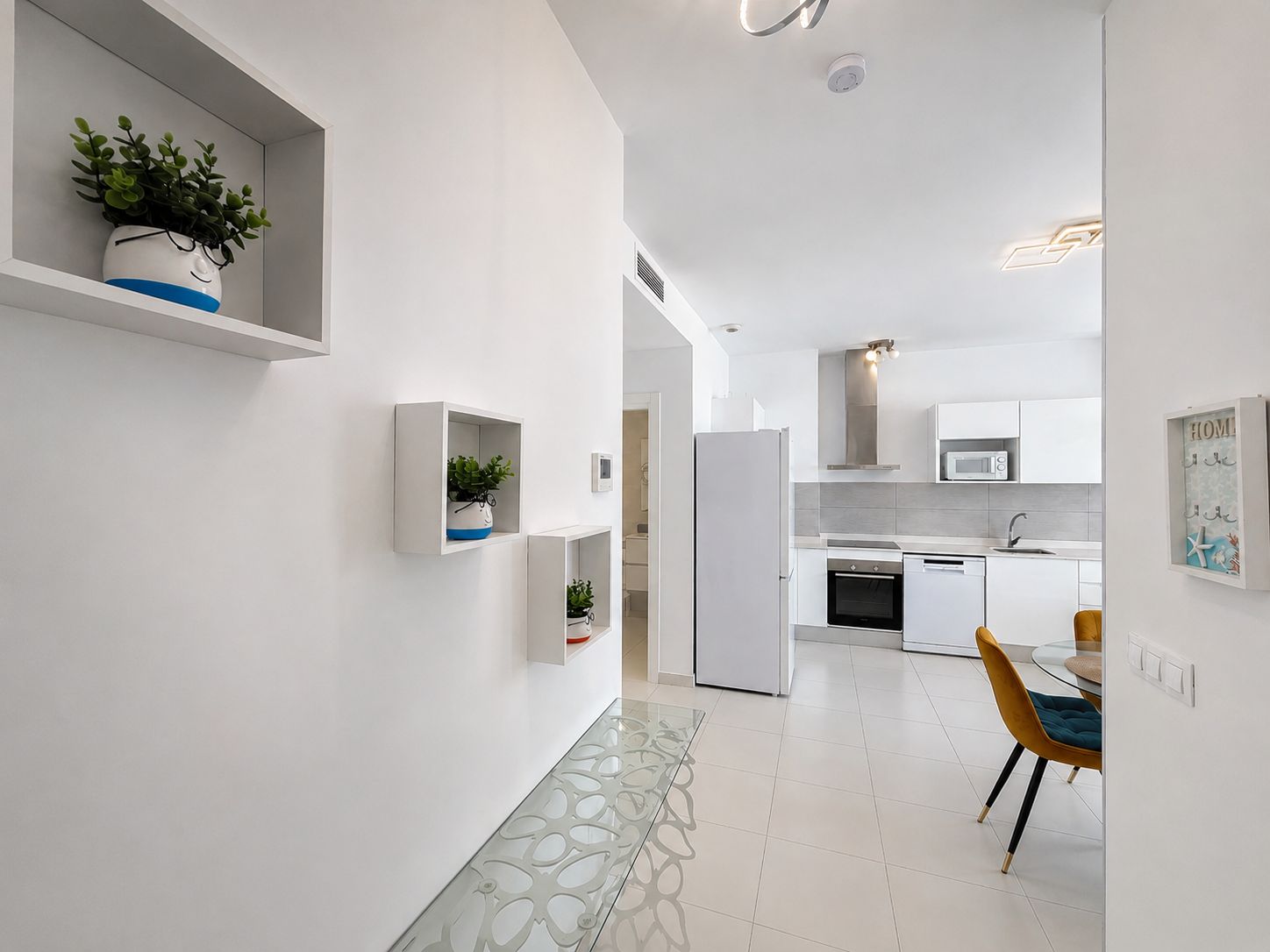 Modern 2-bedroom apartment with sea views in the Calpe Beach building — photo 5