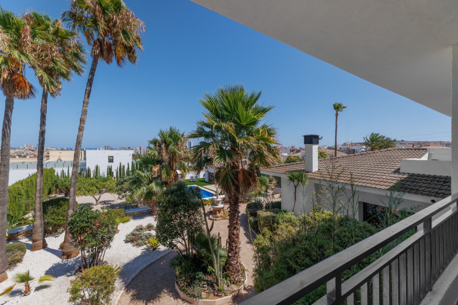 Haus zum Verkauf mit 6 Schlafzimmern und Pool in Calpe, Benicolada — Foto 28