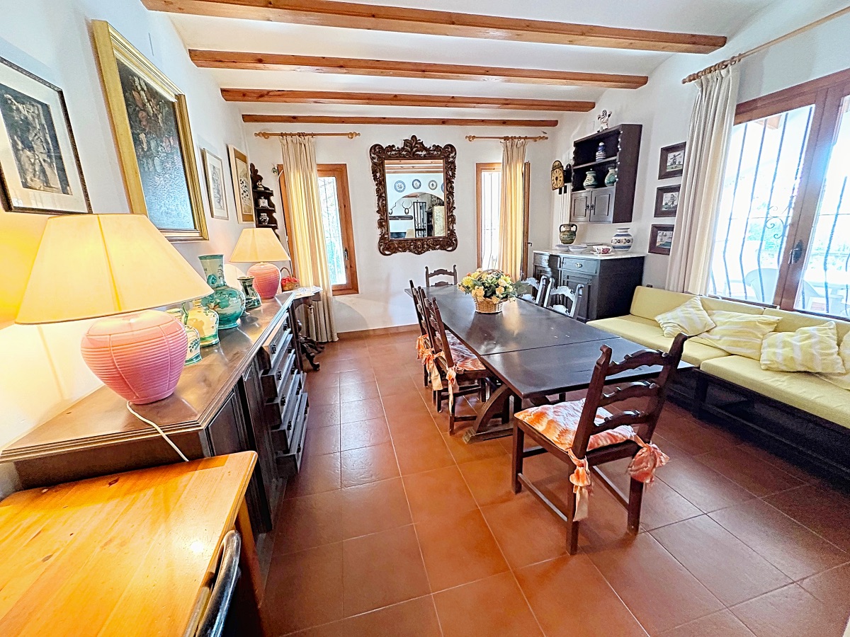 In the Los Pinos area If you identify with Mediterranean style...This is your home!! — photo 12