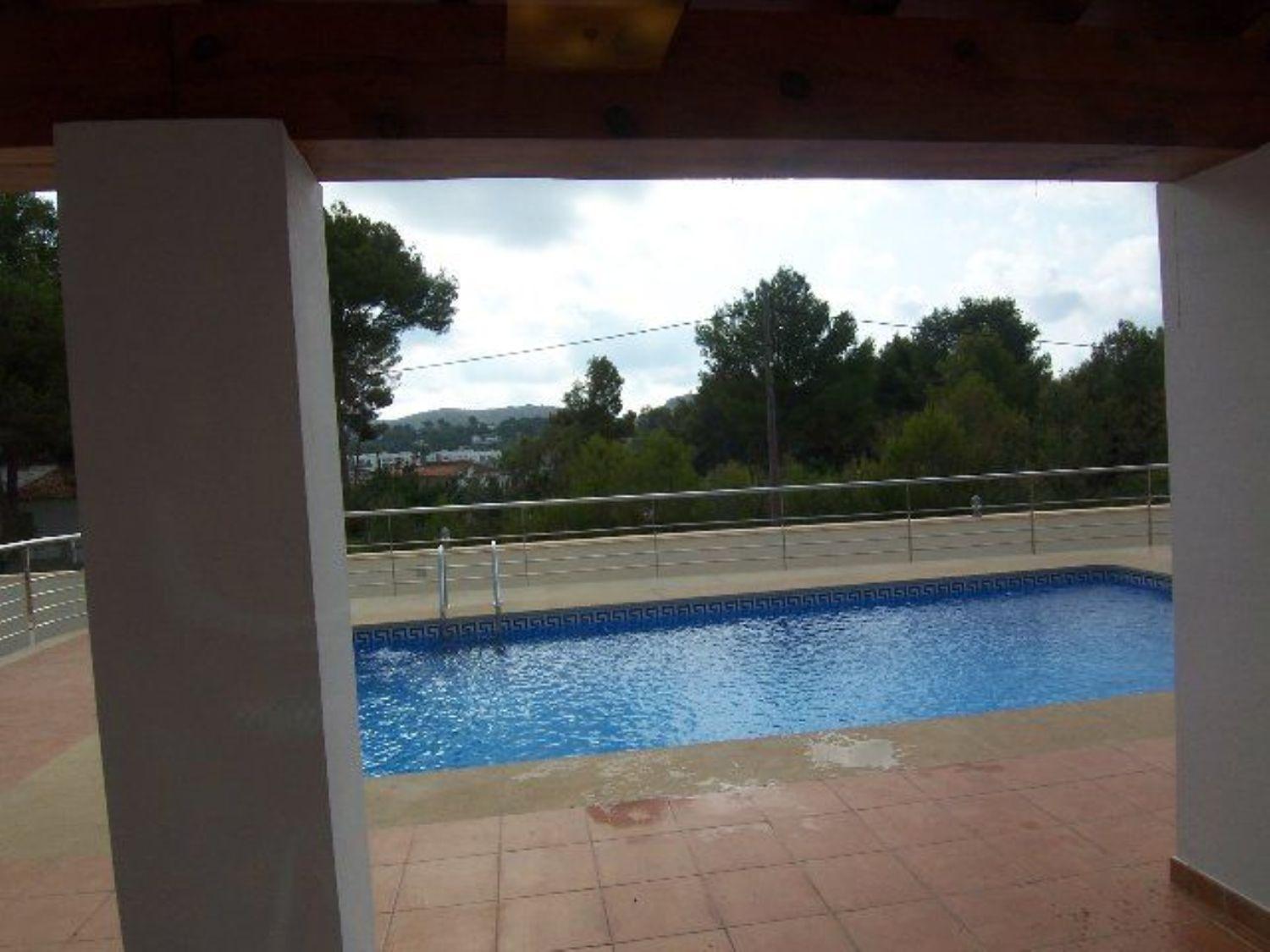 2 Stunning Villas in a Tranquil and Green Area. — photo 7