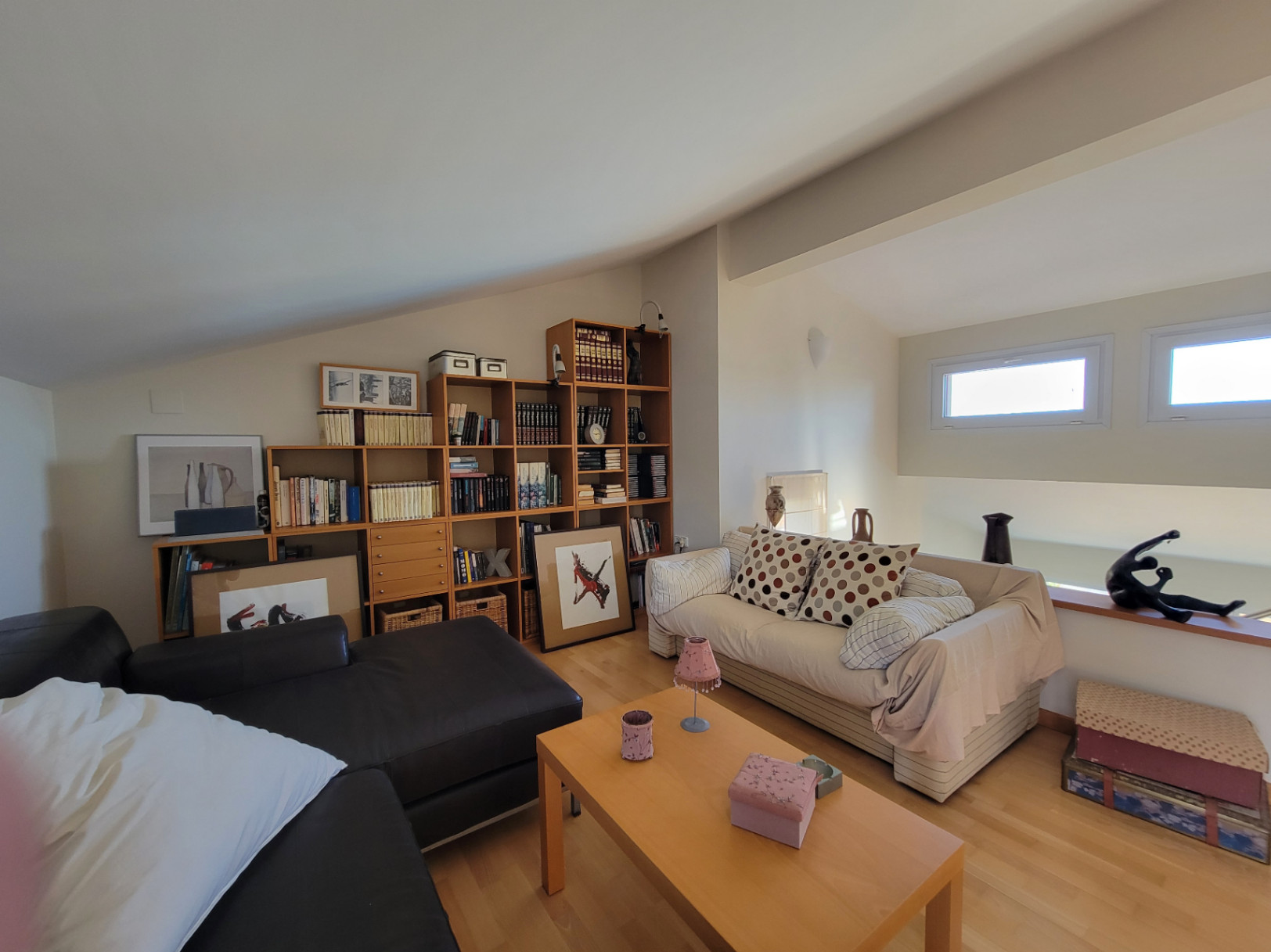 VILLA WITH GUEST APARTMENT IN GOOD LOCATION — photo 30