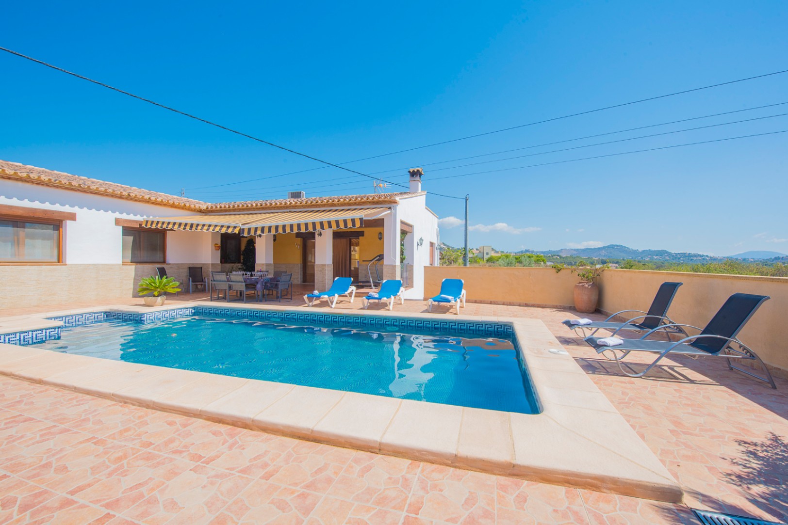 Exceptional villa for sale in Calpe offers the perfect balance between comfort and style. — photo 24
