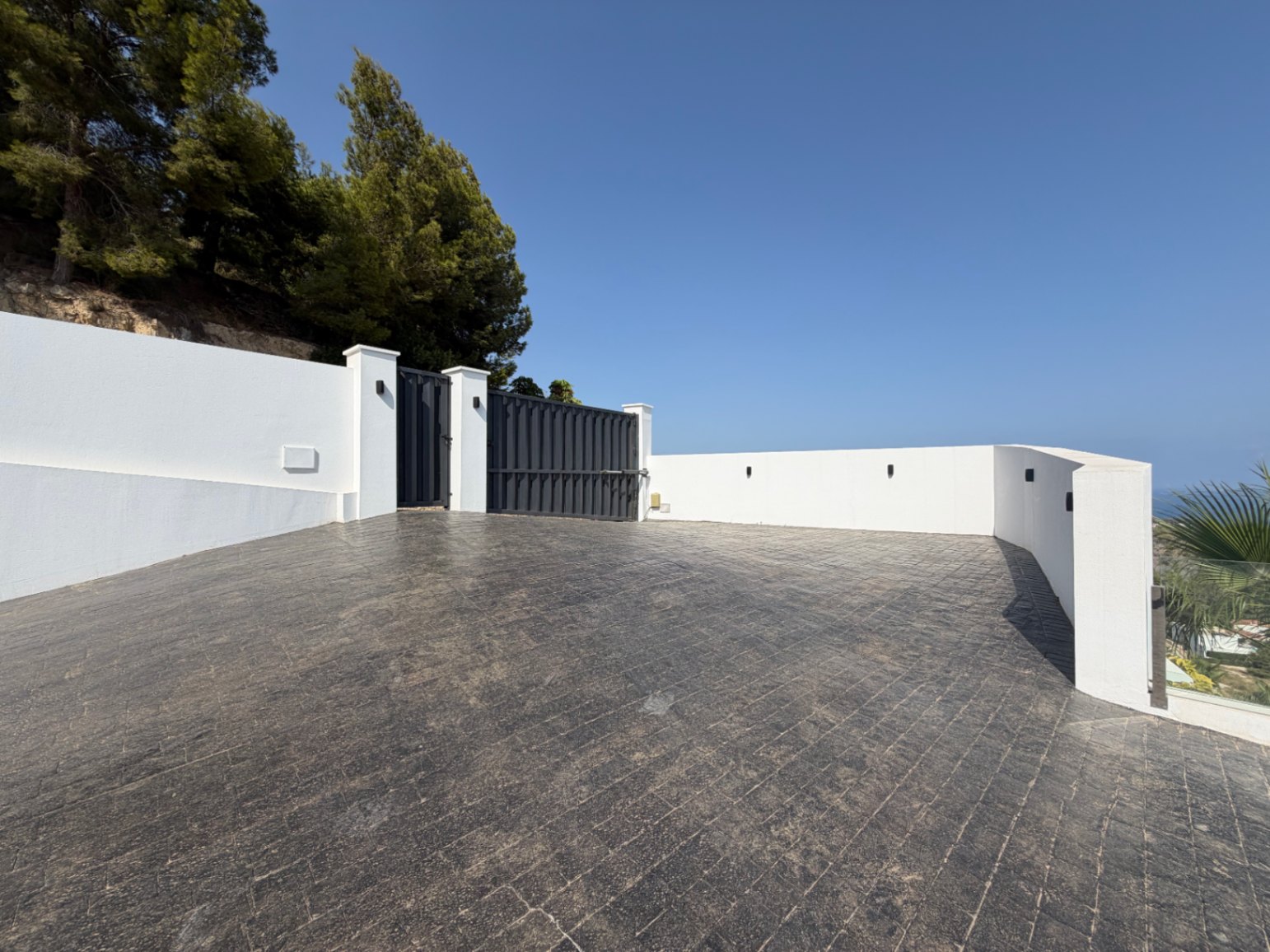 Eksklusiv villa med panoramaudsigt over havet, infinity pool, elevator og privat wellness-område i Benissa — foto 8