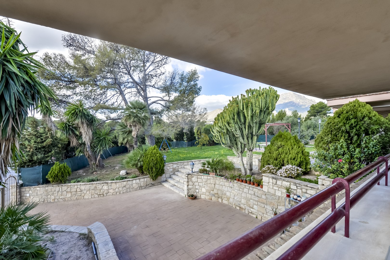 AMPLIA CASA EN BENIDORM — foto 18