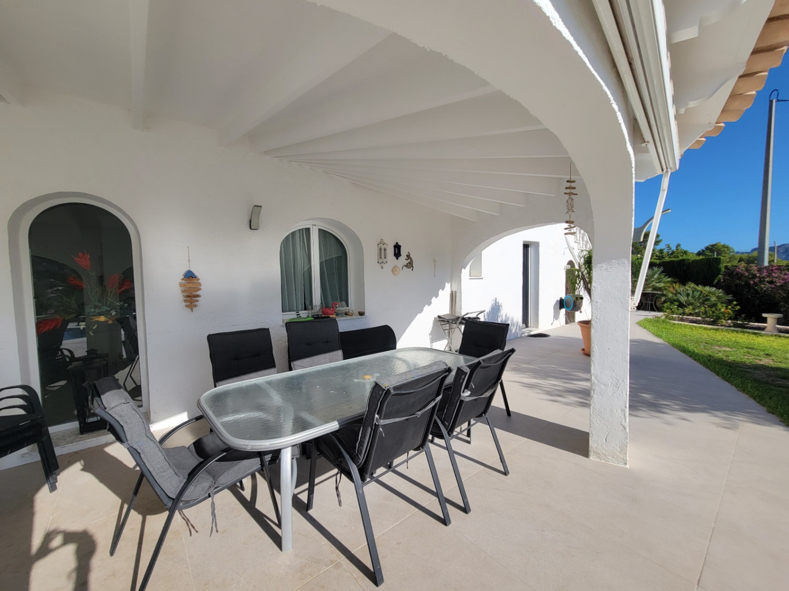 WUNDERSCHÖNE VILLA IN DER NÄHE ALLER DIENSTLEISTUNGEN — Foto 16