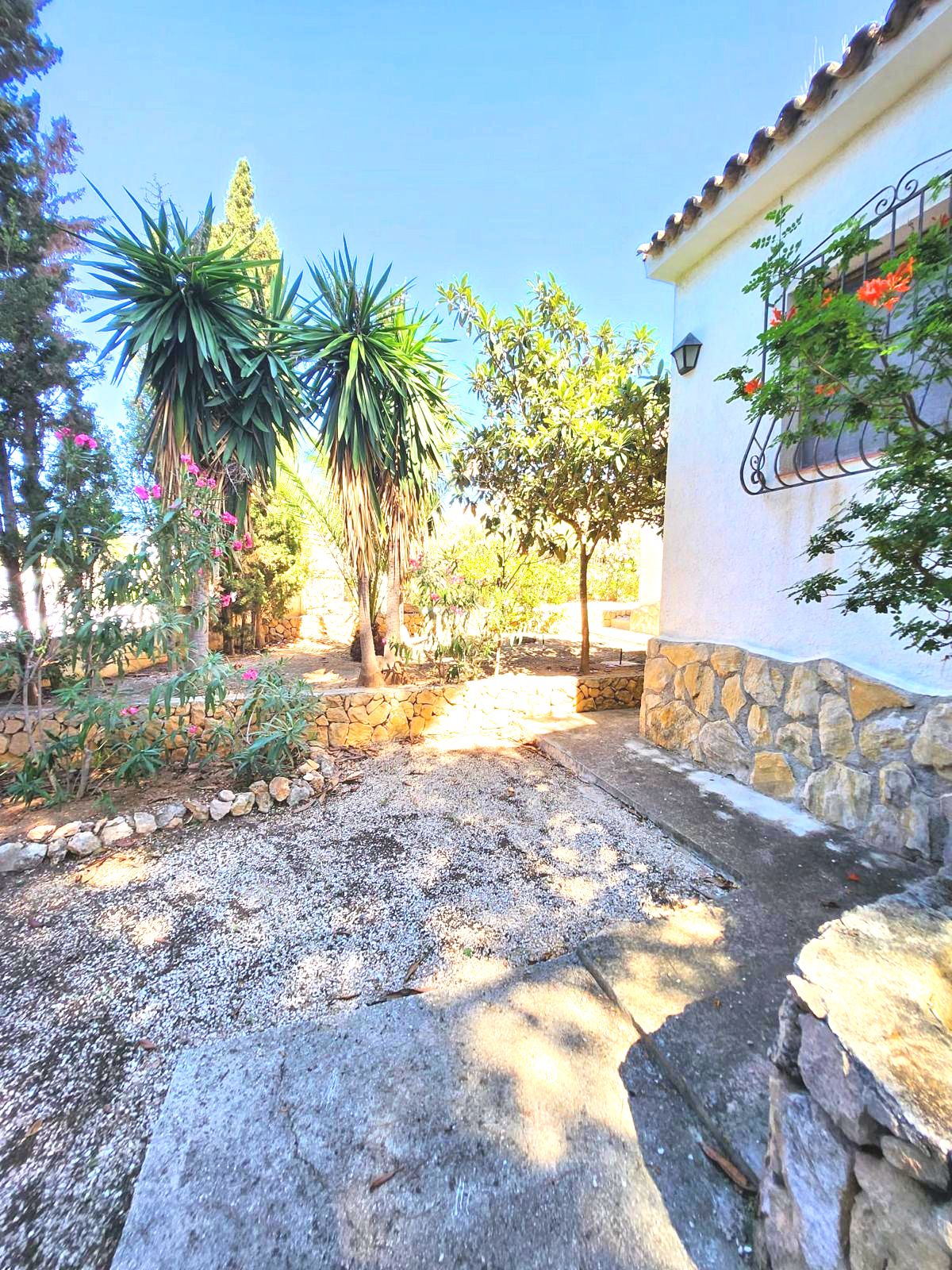 In the Los Pinos area If you identify with Mediterranean style...This is your home!! — photo 39