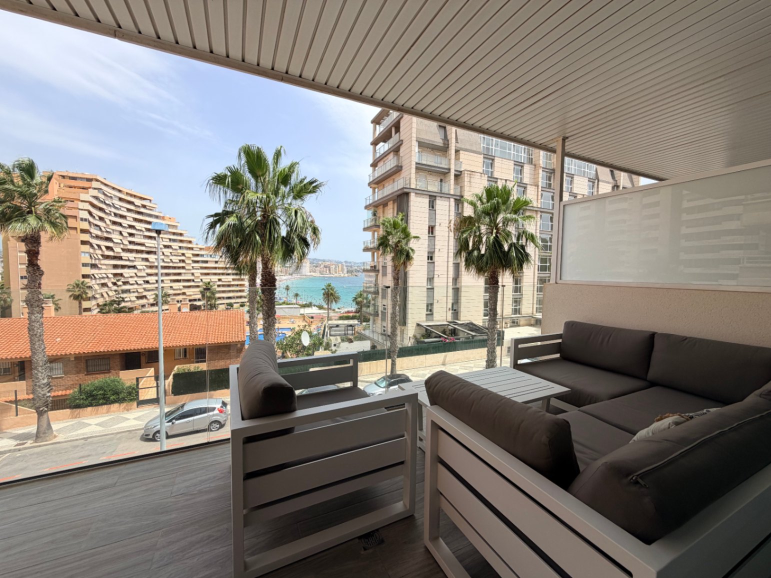 Modern 2-bedroom apartment with sea views in the Calpe Beach building — photo 19