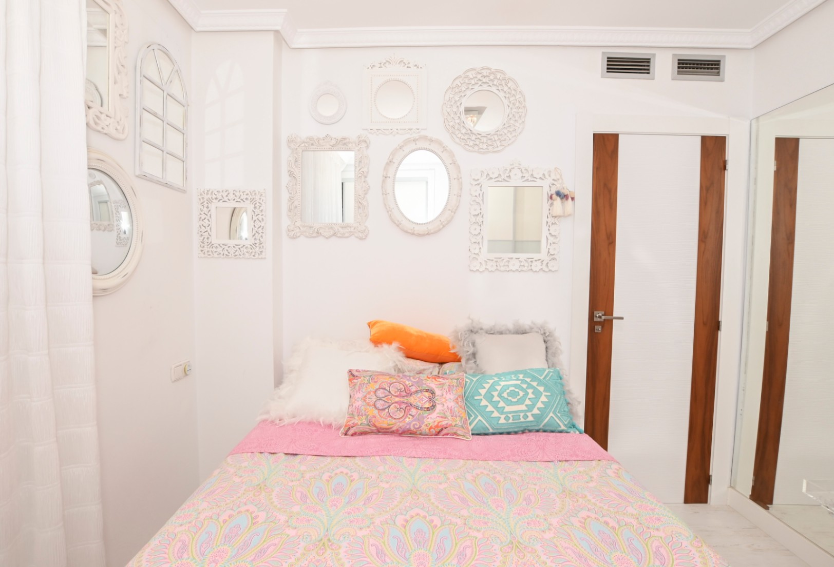 Fantastic First-Line Apartment — photo 22