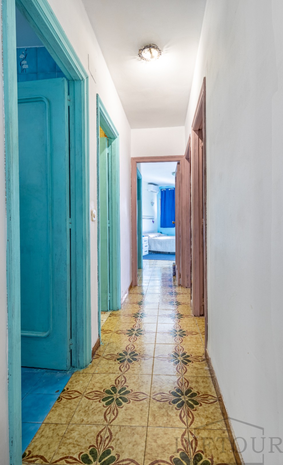 Spacious 3-bedroom apartment in the centre of Calpe — photo 25