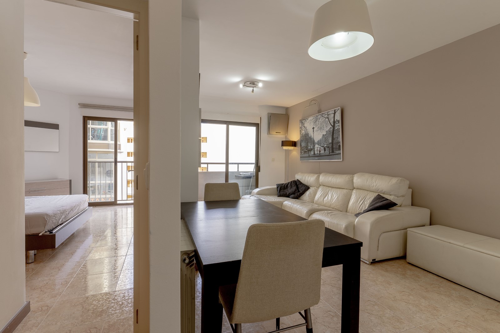 BEAUTIFUL FULLY RENOVATED APARTMENT — photo 10