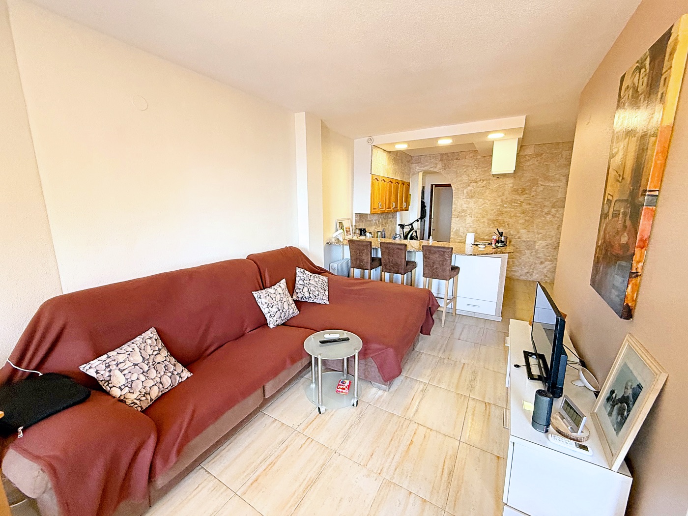 Central apartment with sea views and terrace — photo 11