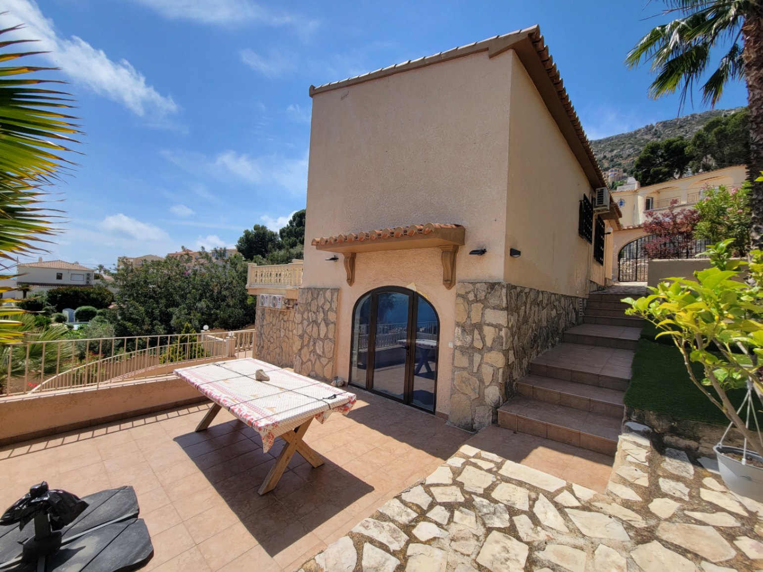VILLA IN MARYVILLA WITH SPECTACULAR VIEWS — photo 5