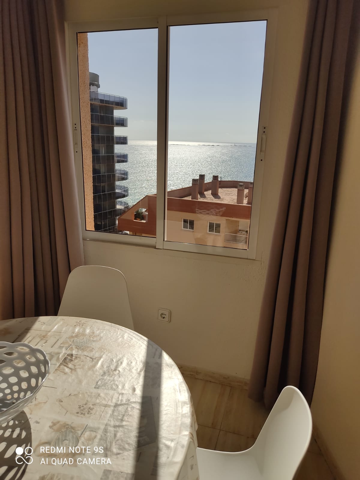 Central apartment with sea views and terrace — photo 19