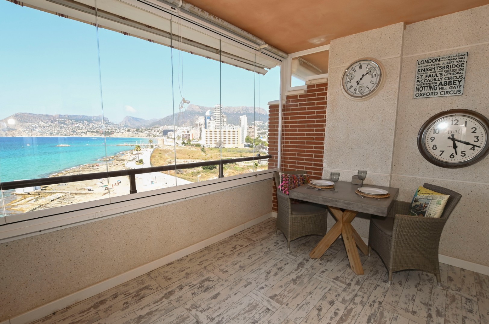Fantastic First-Line Apartment — photo 4