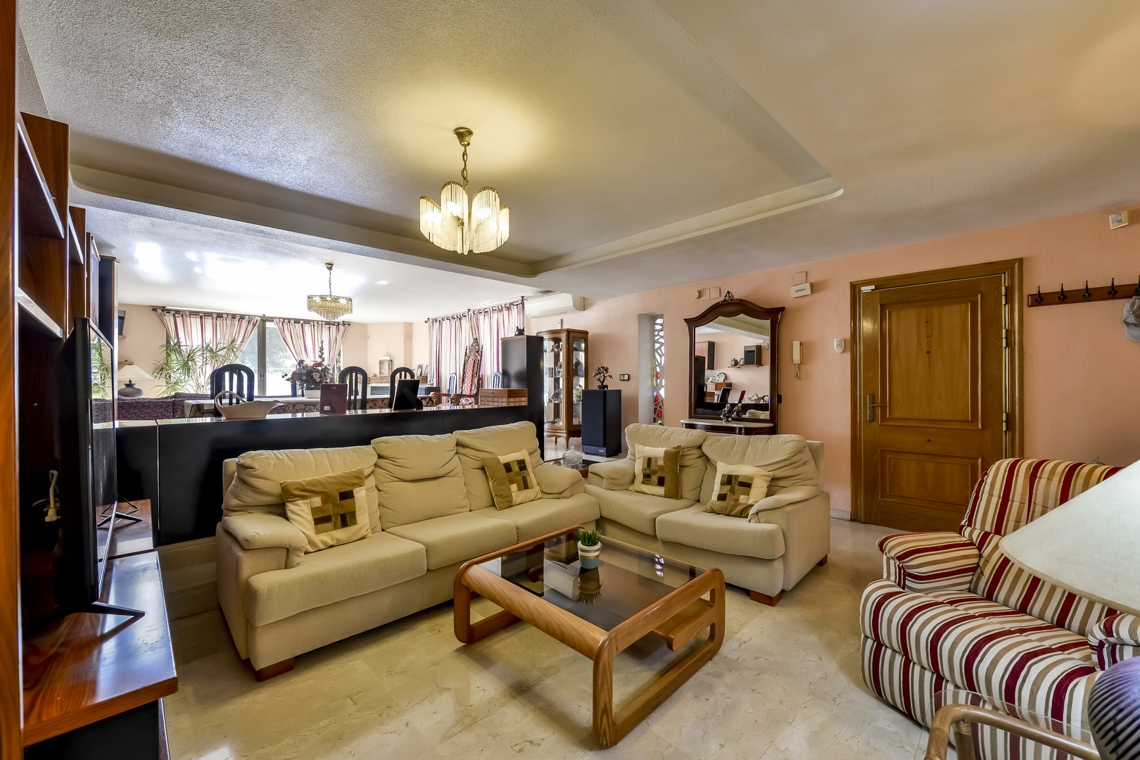 AMPLIA CASA EN BENIDORM — foto 11