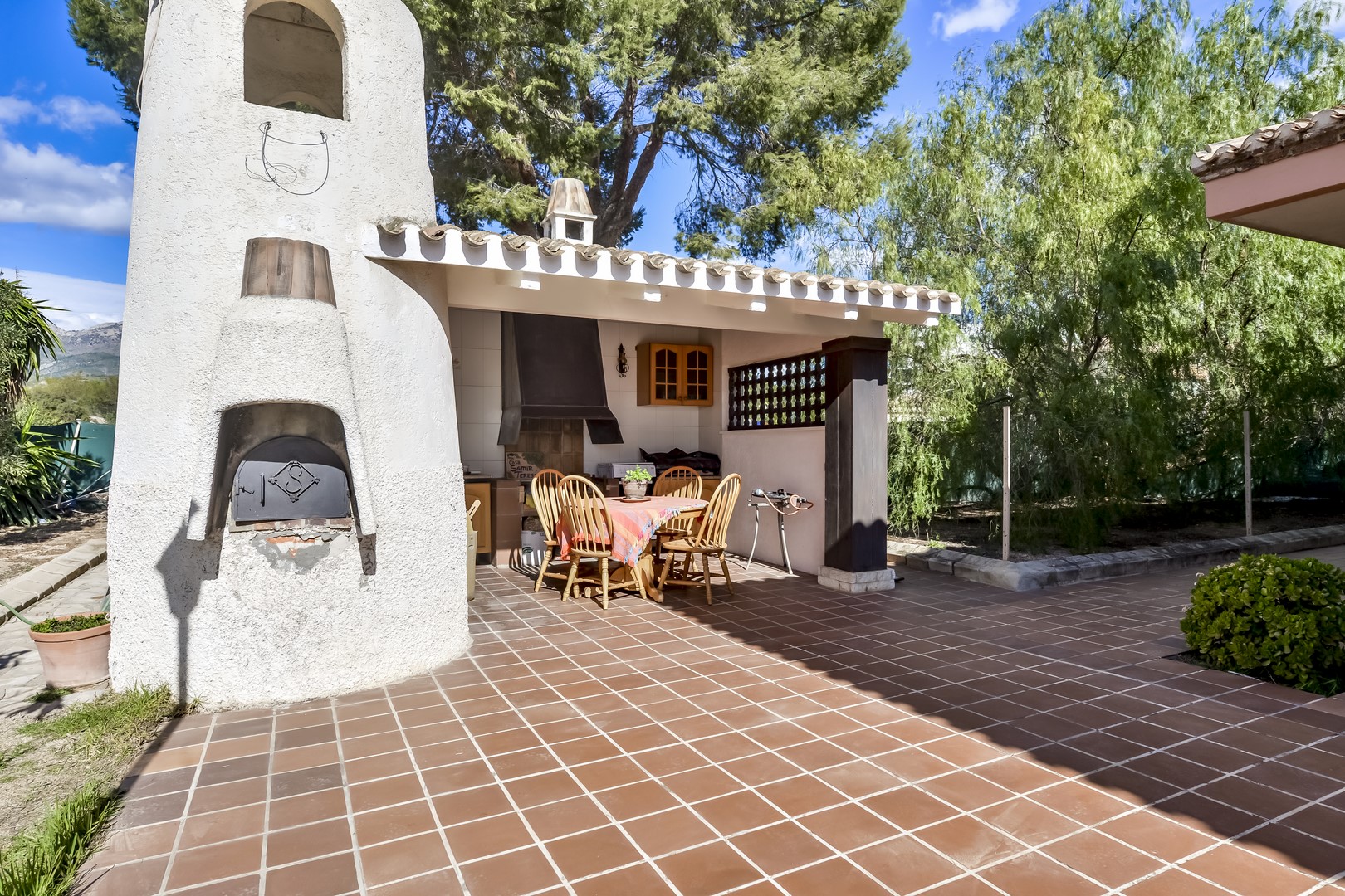 AMPLIA CASA EN BENIDORM — foto 3