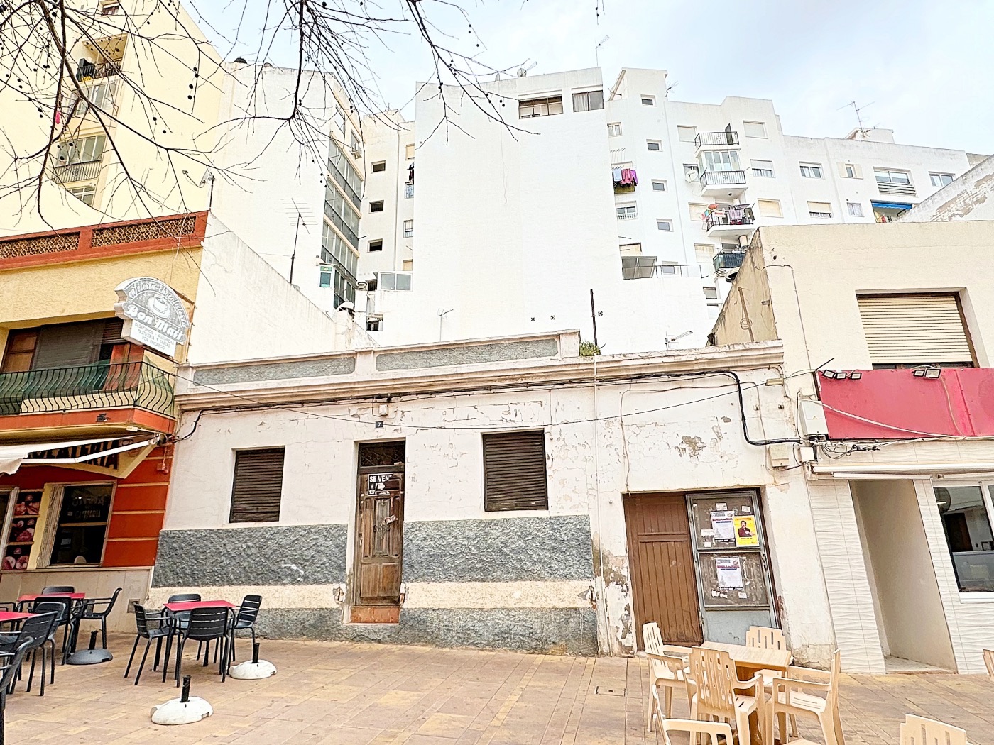 Plot for construction of small building in the heart of the center. — photo 3