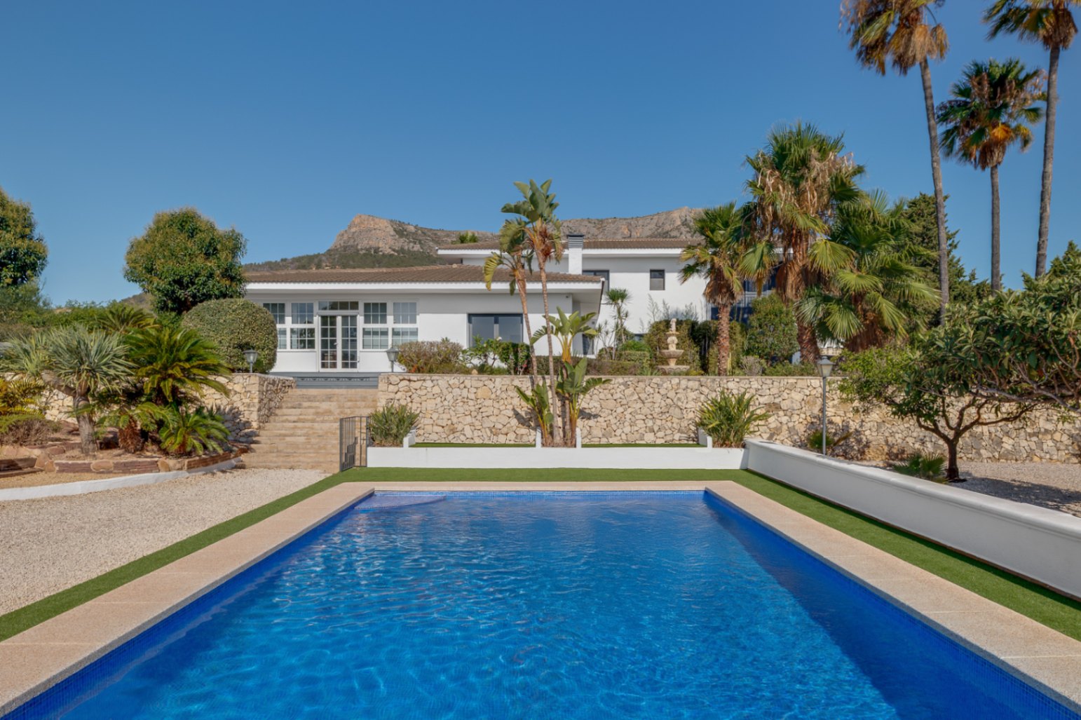 Haus zum Verkauf mit 6 Schlafzimmern und Pool in Calpe, Benicolada — Foto 2