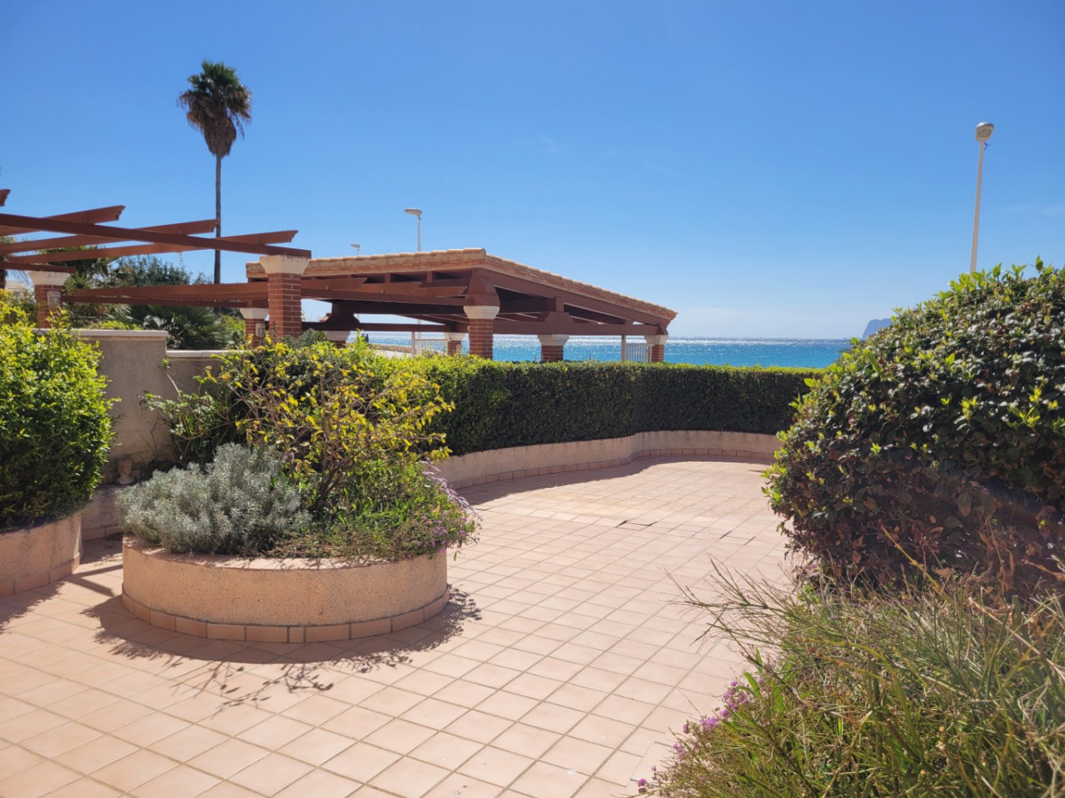 Appartamento in prima linea spiaggia con accesso diretto alla spiaggia. — foto 30