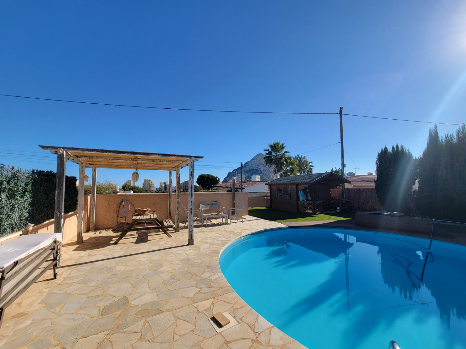 VILLA WITH GUEST APARTMENT IN GOOD LOCATION — photo 6