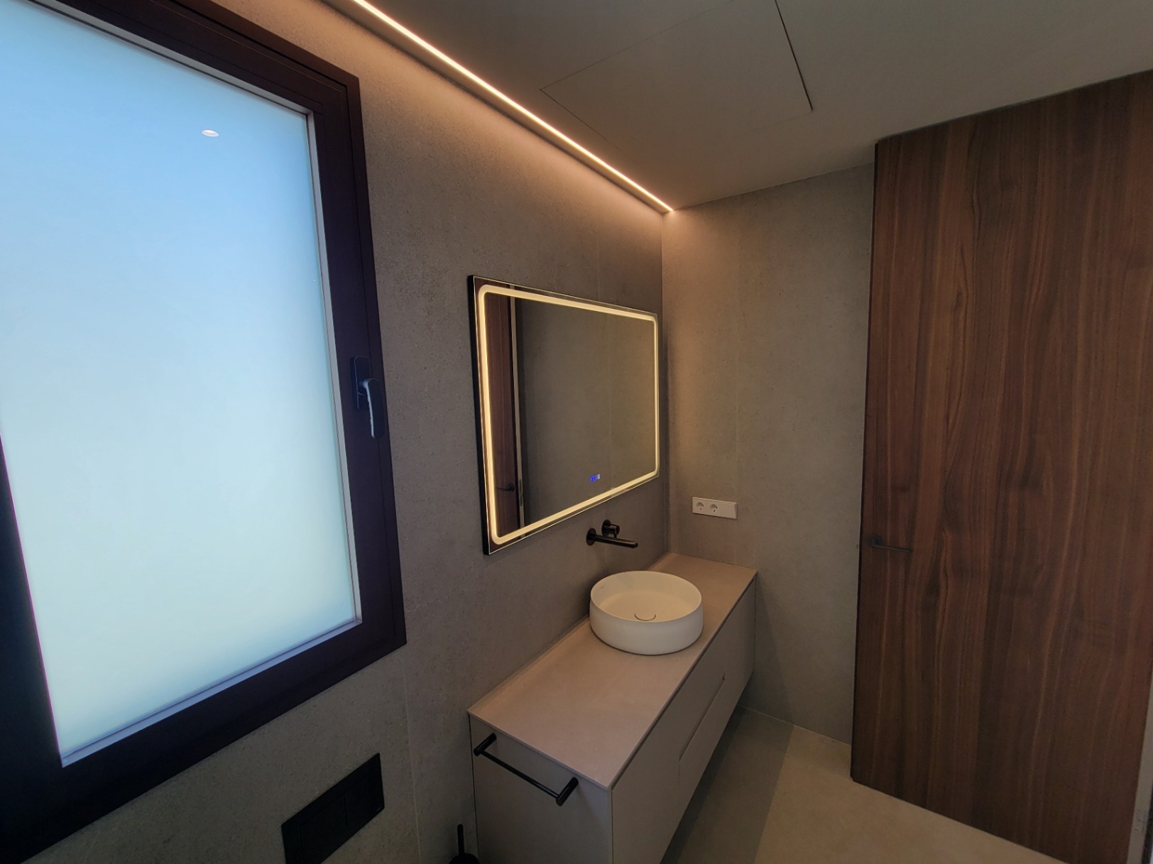 NEW BUILD VILLA CLOSE TO ALL AMENITIES — photo 29
