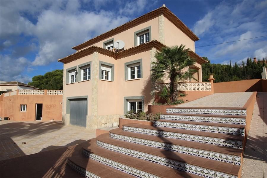 Chalet/Villa for Sale in Calpe