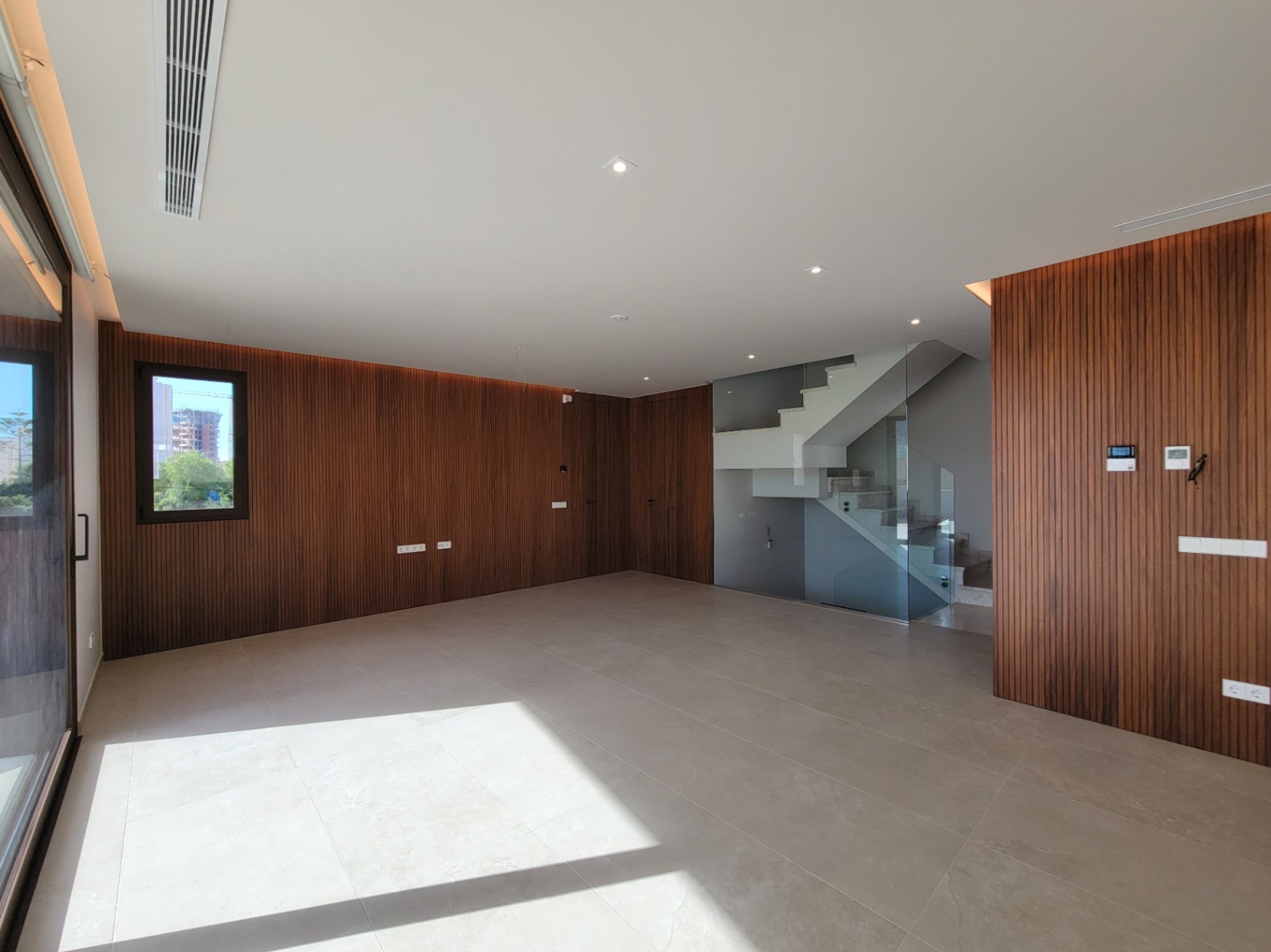 NEW BUILD VILLA CLOSE TO ALL AMENITIES — photo 17