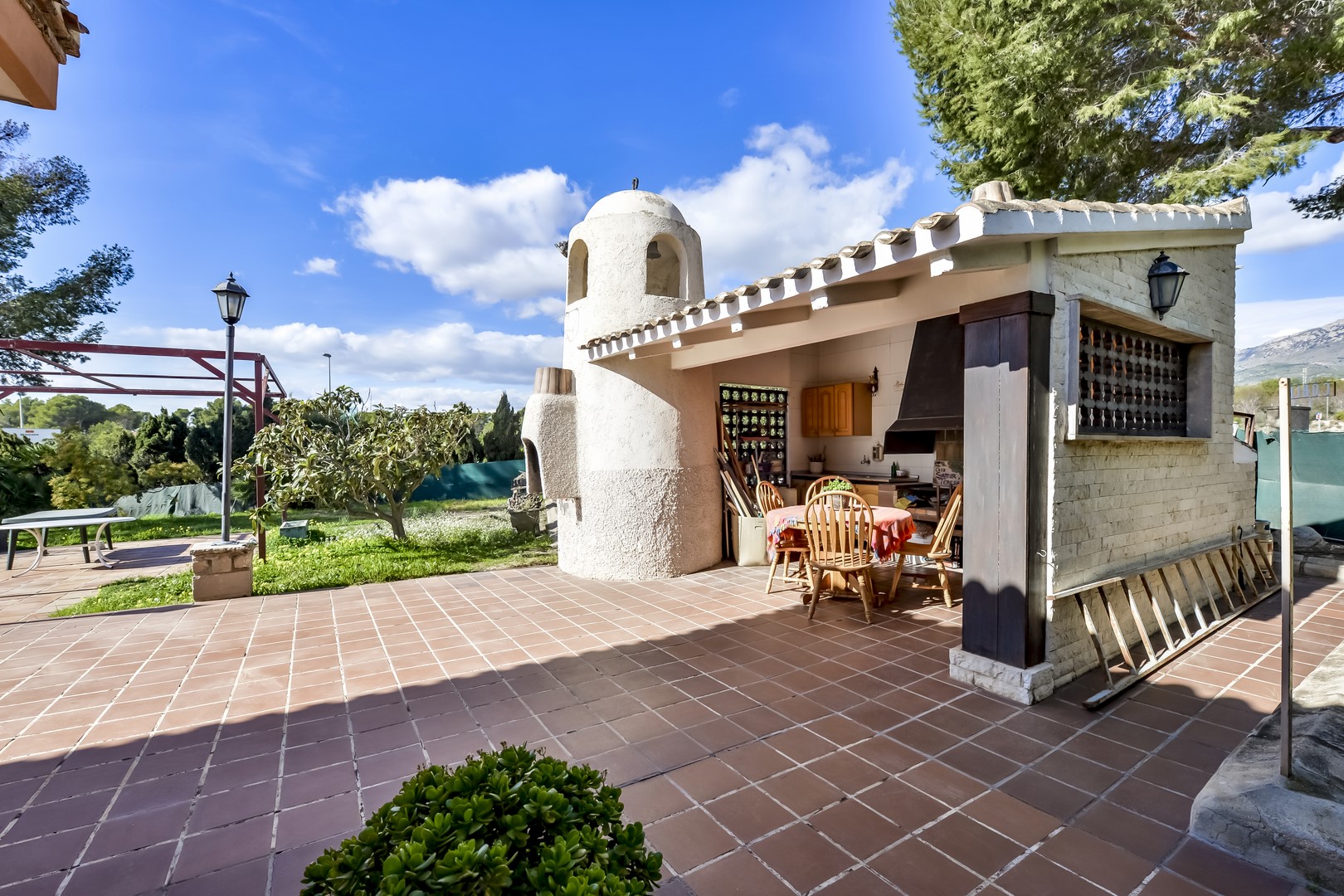 AMPLIA CASA EN BENIDORM — foto 4