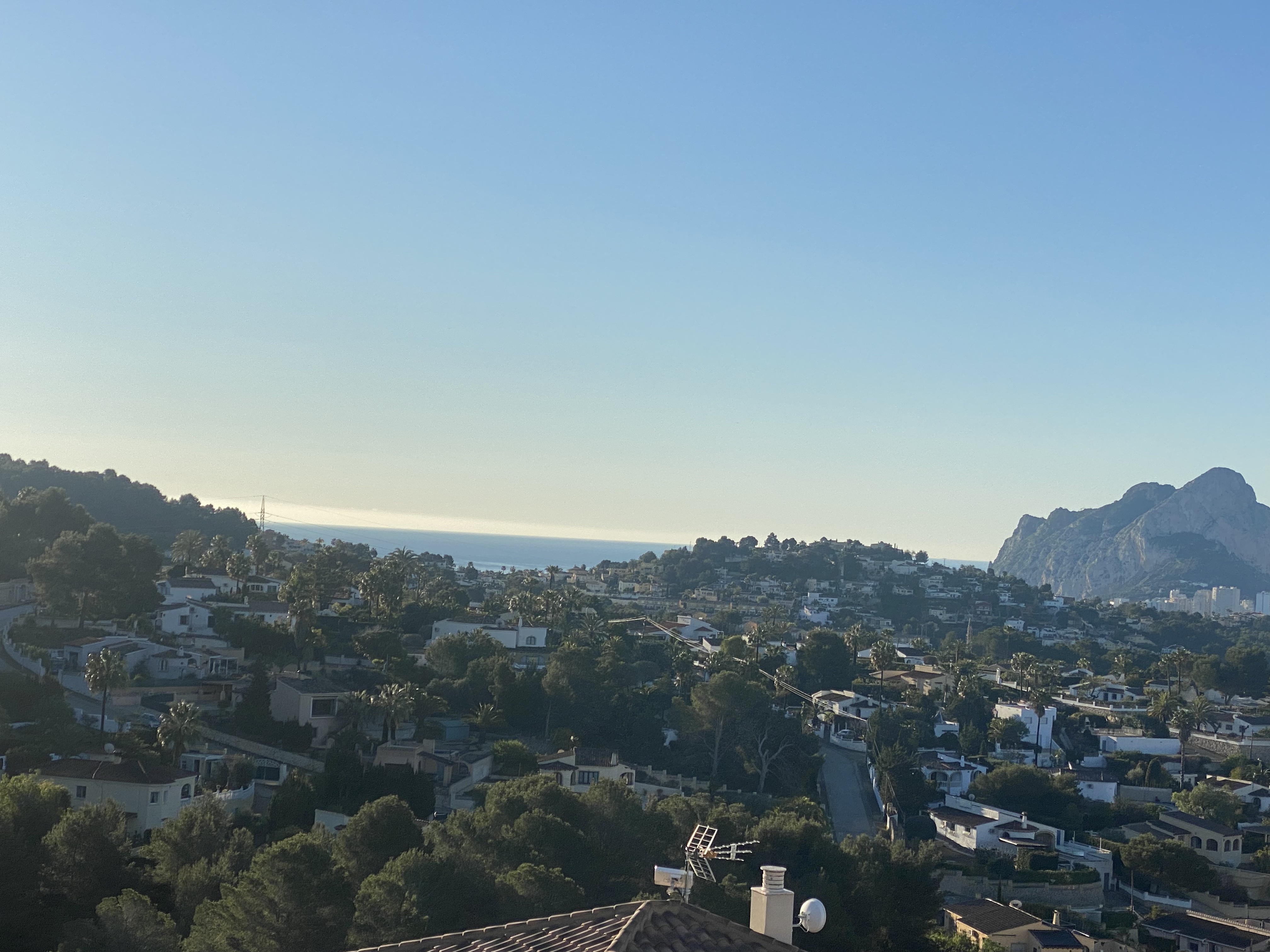 Impressive plot with incredible views of the town and the sea. LAST UNIT with sea views! — photo 4