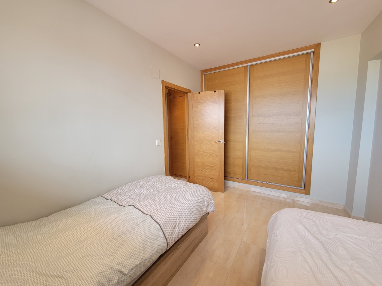 APARTMENT CLOSE TO ALL SERVICES AND THE BEACH — photo 11