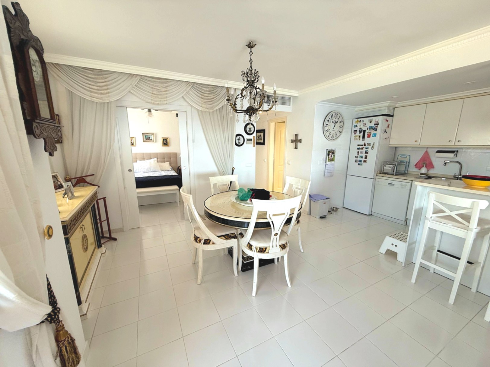 2-Bedroom Apartment with Sea Views — photo 8