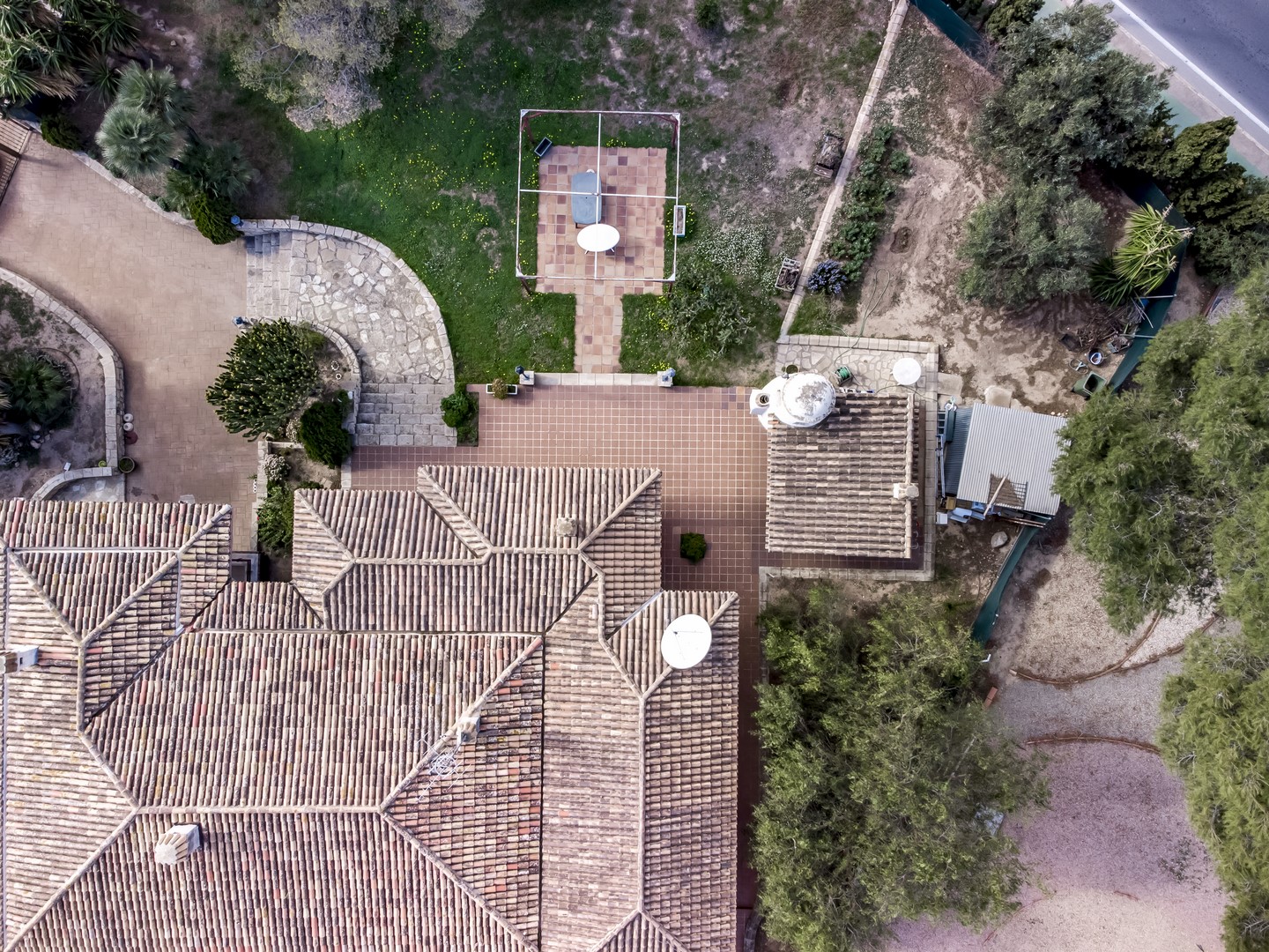 AMPLIA CASA EN BENIDORM — foto 36