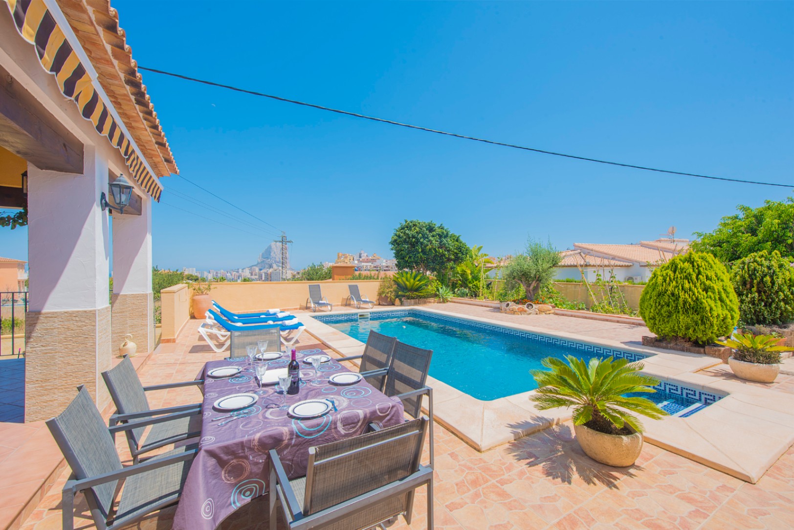 Exceptional villa for sale in Calpe offers the perfect balance between comfort and style. — photo 32