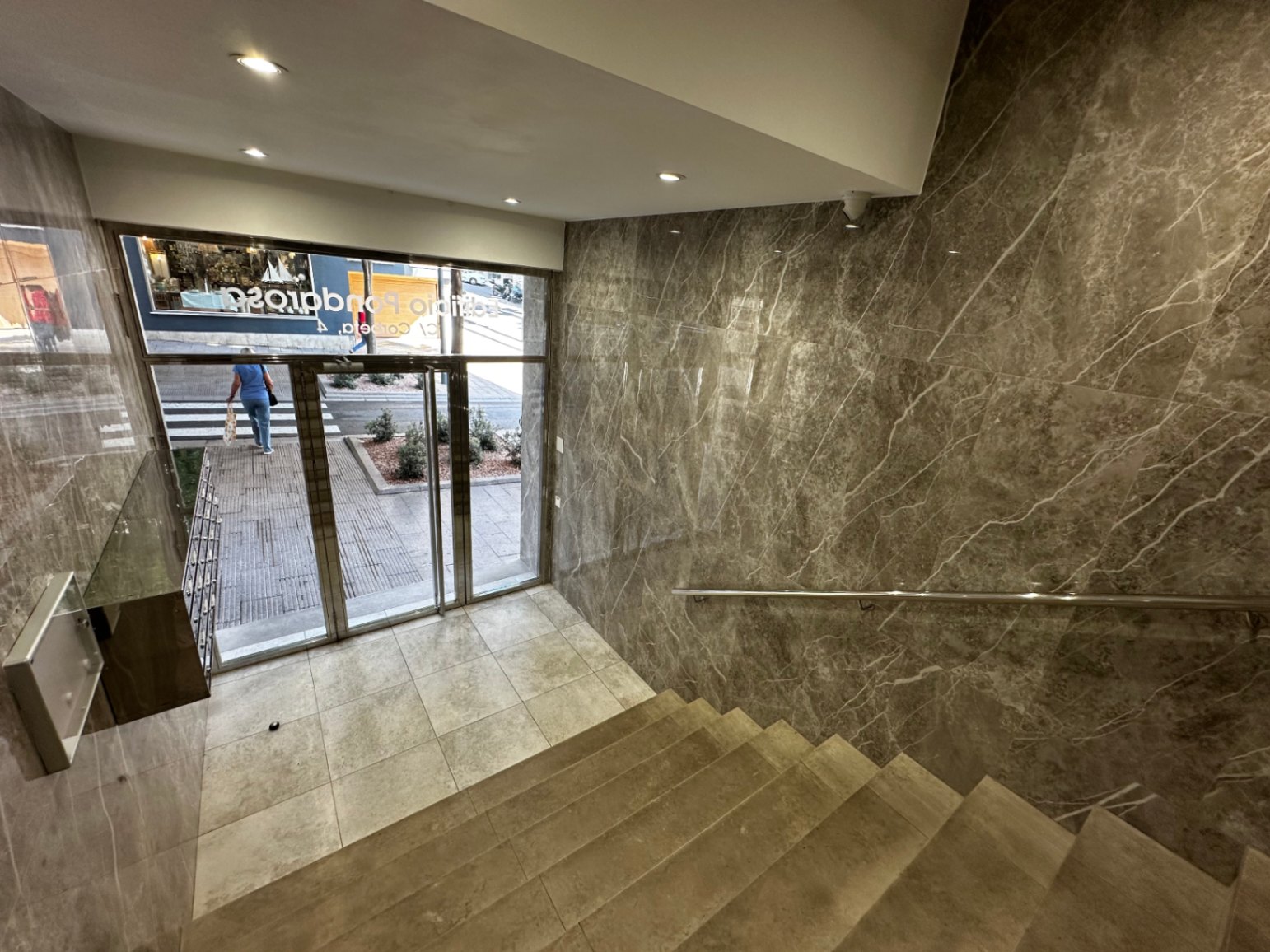 Gemütliches Apartment zum Verkauf mit 2 Schlafzimmern in Calpe, Alicante — Foto 8