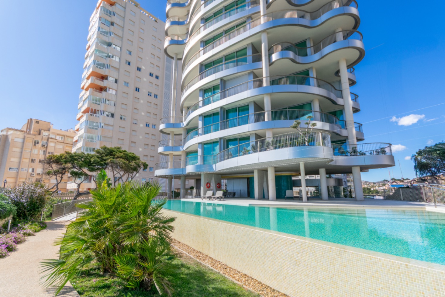 Exclusivity and Luxury on the Beachfront – Last Units Available — photo 13