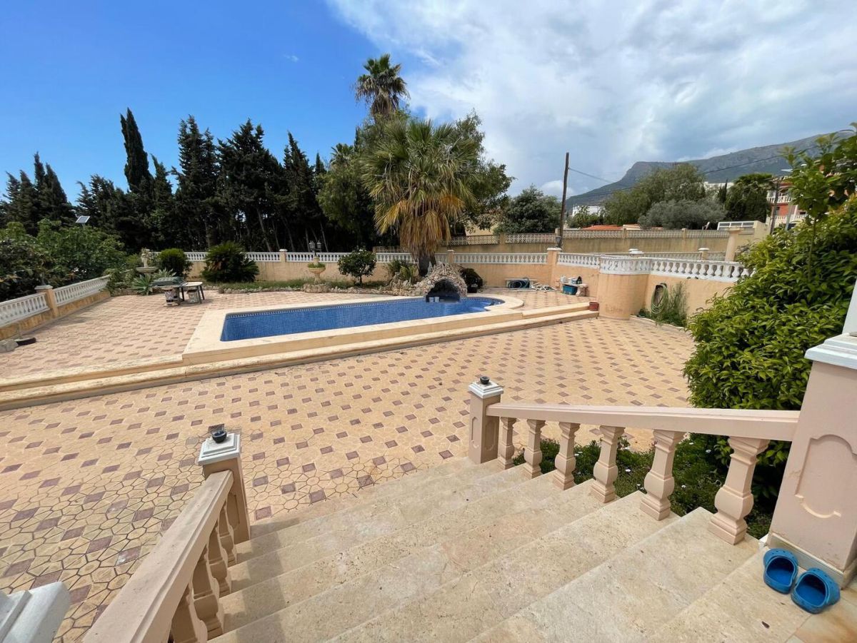 Villa for Sale in Pla Senieta, Calpe, Alicante — photo 4