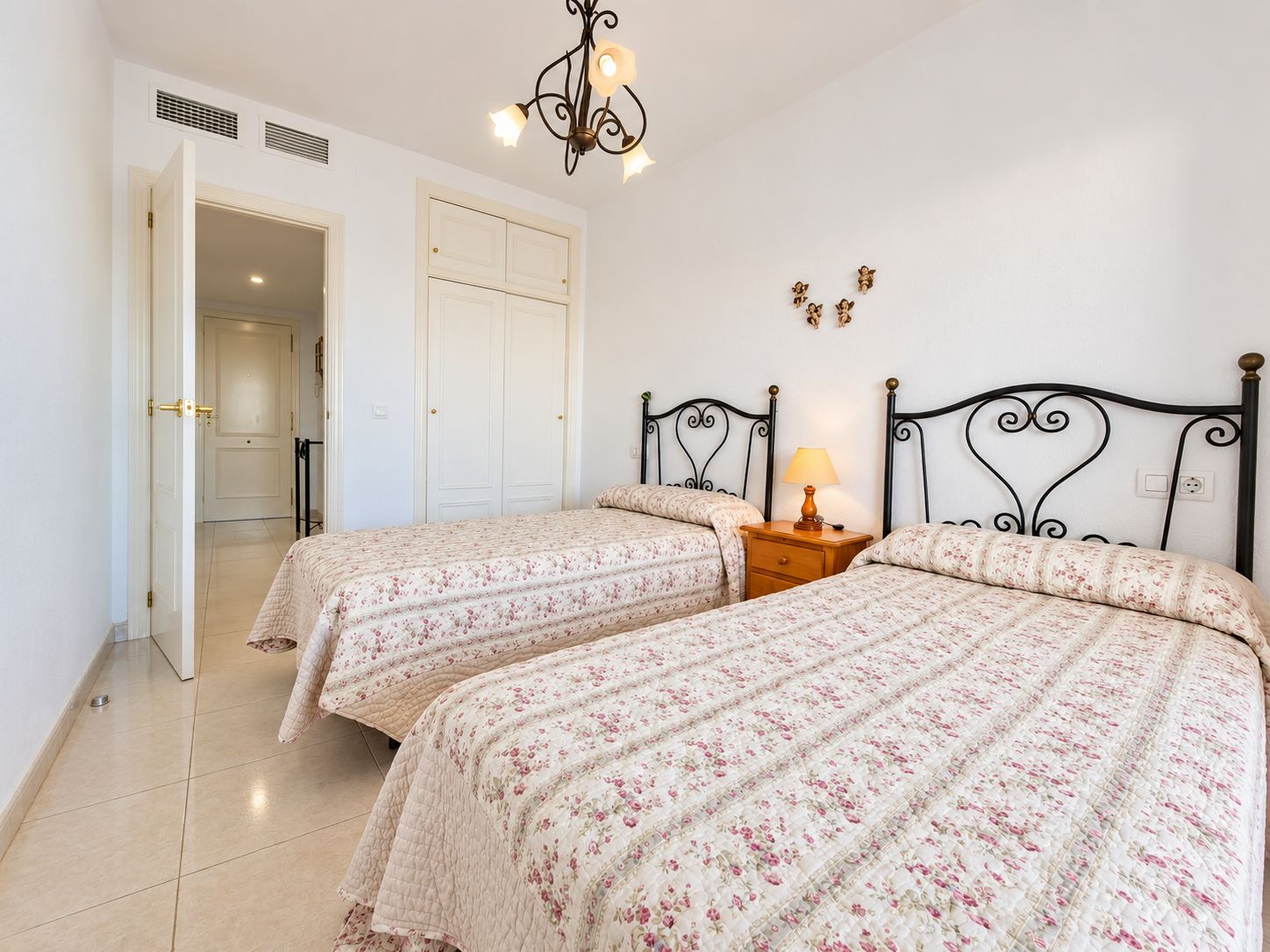 Exclusive apartment in Apolo XIV with private garage – Calpe — photo 22