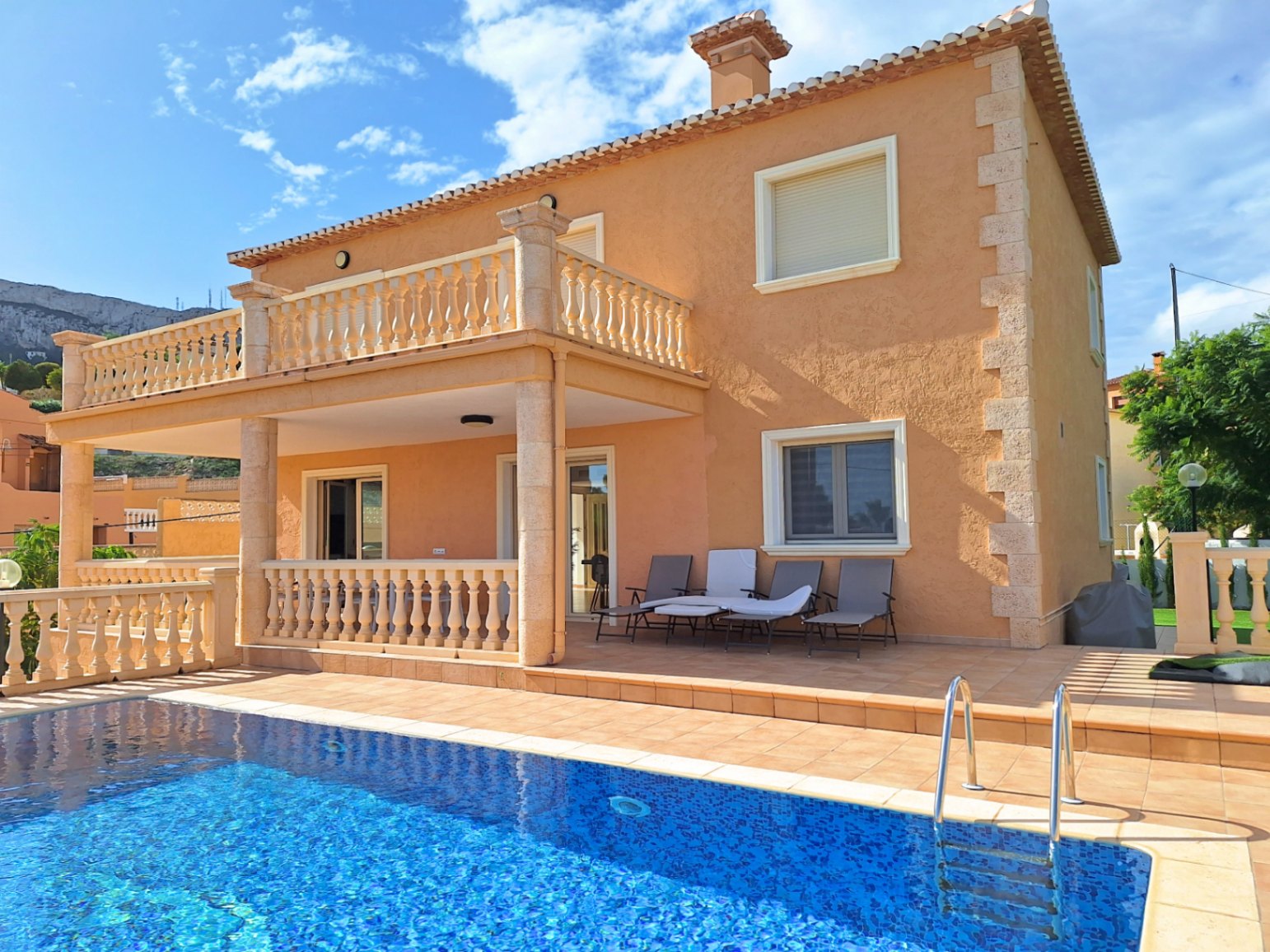 Villa with Views in Calpe