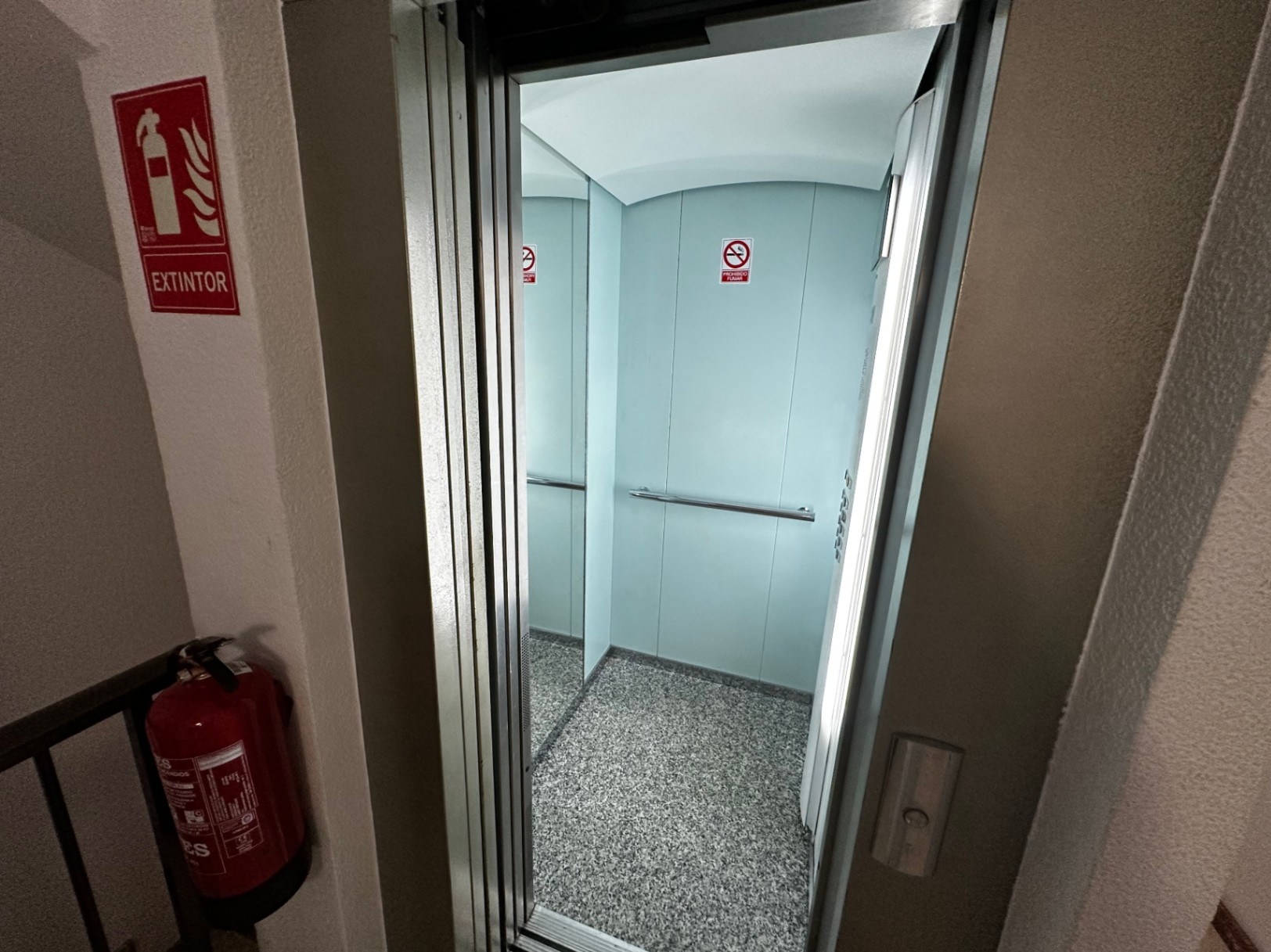 Gemütliches Apartment zum Verkauf mit 2 Schlafzimmern in Calpe, Alicante — Foto 6