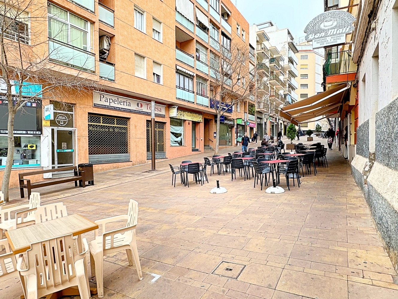 Plot for construction of small building in the heart of the center. — photo 4