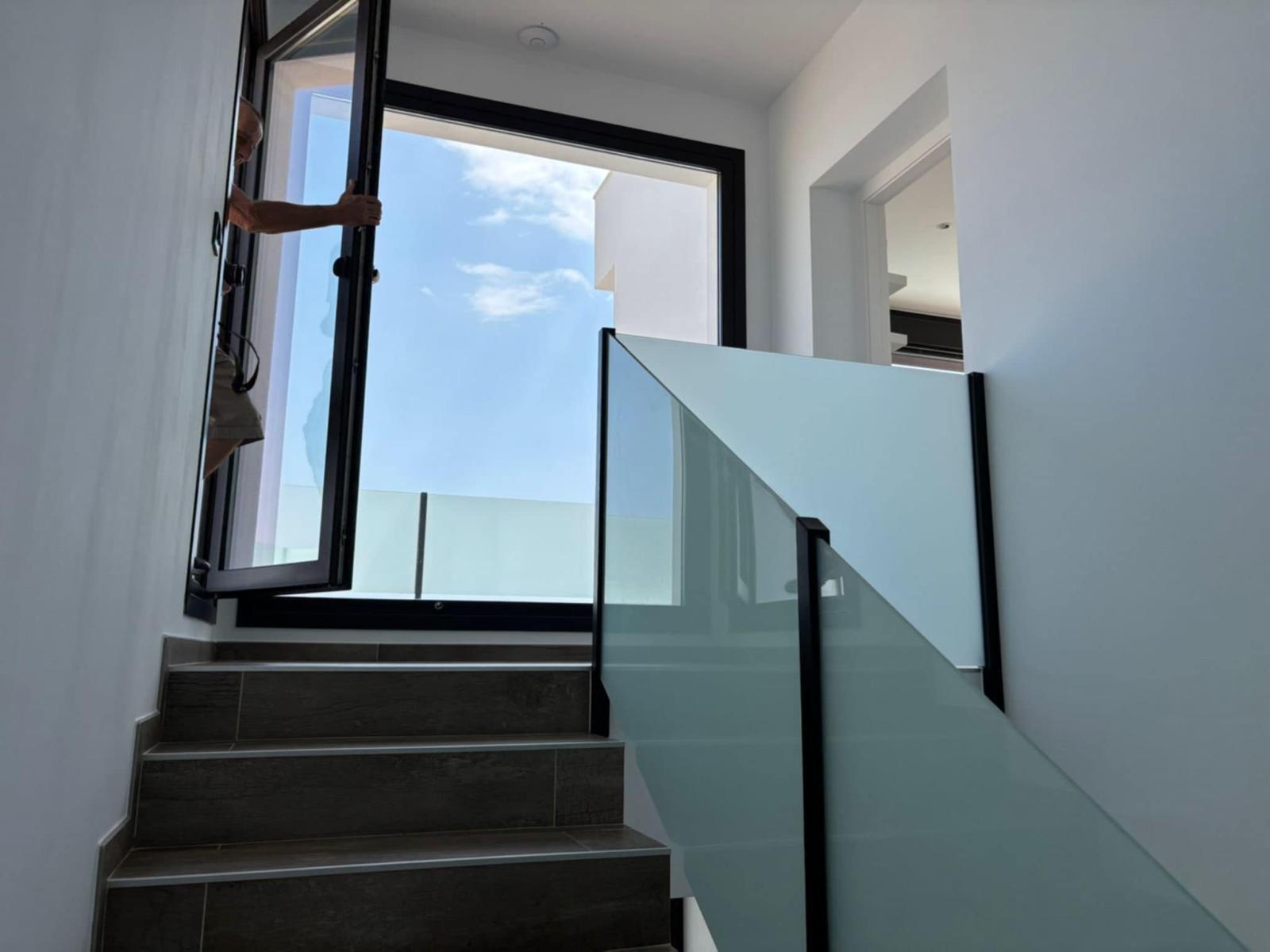 Exklusive Luxusvilla mit Ibiza-Design, Swimmingpool, Spa und Gästewohnung in Calpe — Foto 22