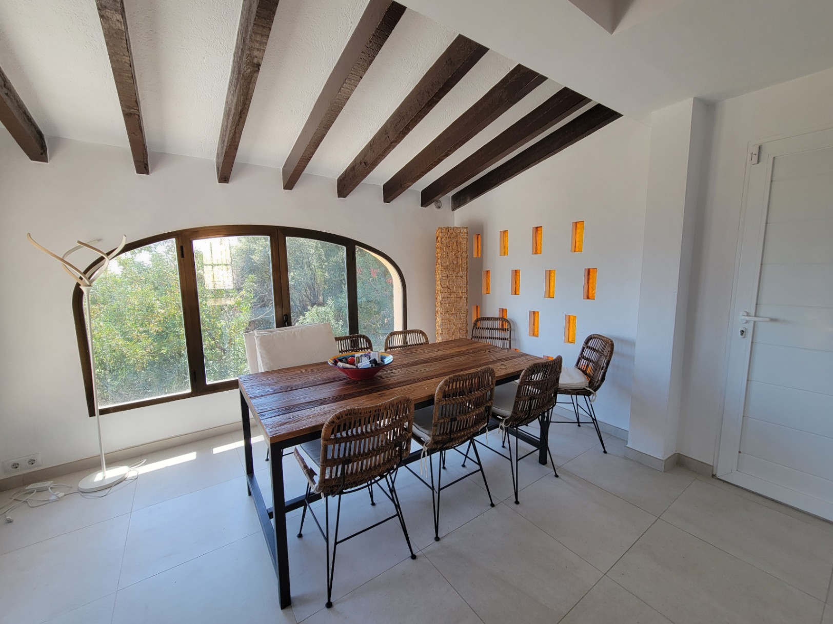 VILLA IN MARYVILLA WITH SPECTACULAR VIEWS — photo 26