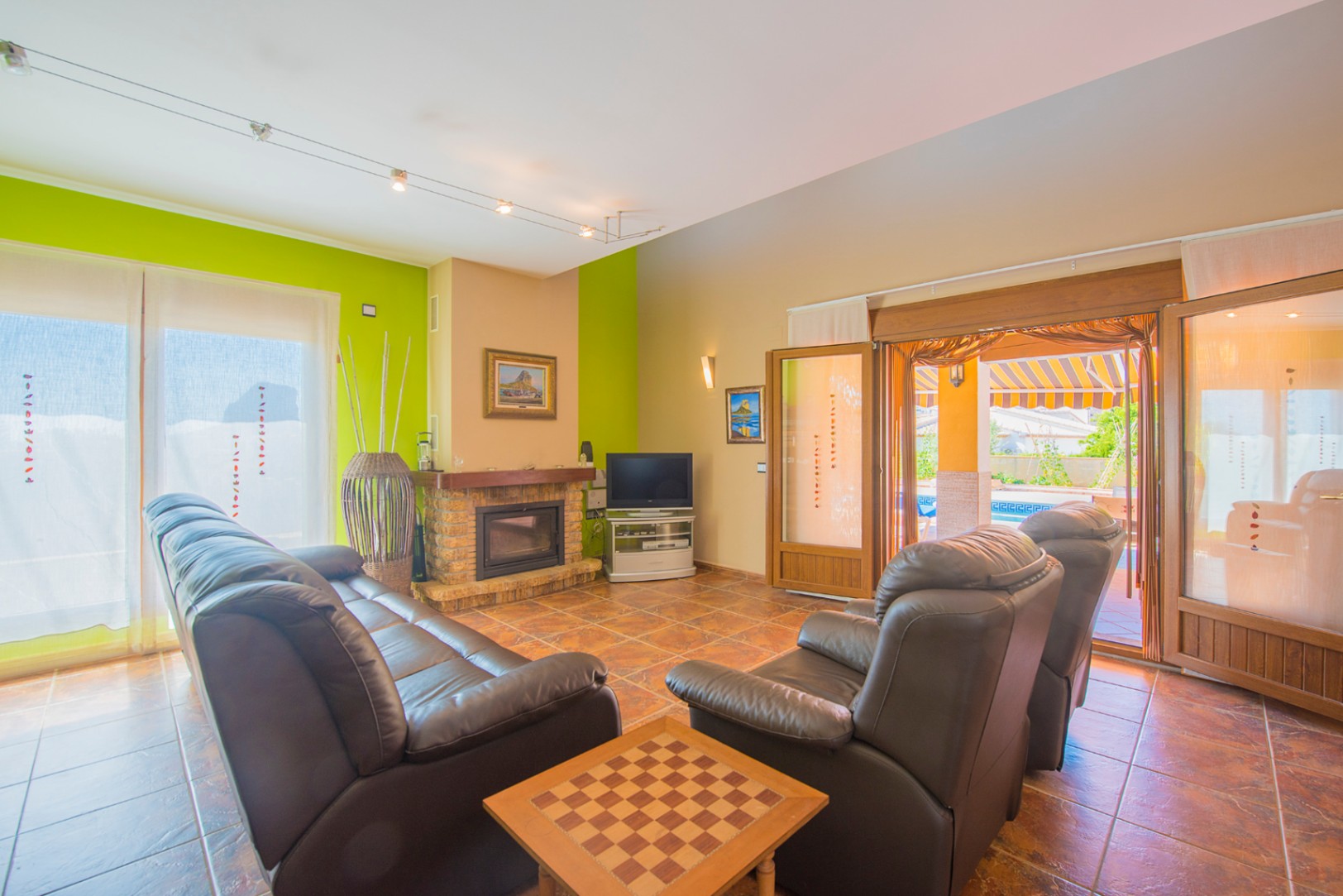 Exceptional villa for sale in Calpe offers the perfect balance between comfort and style. — photo 12