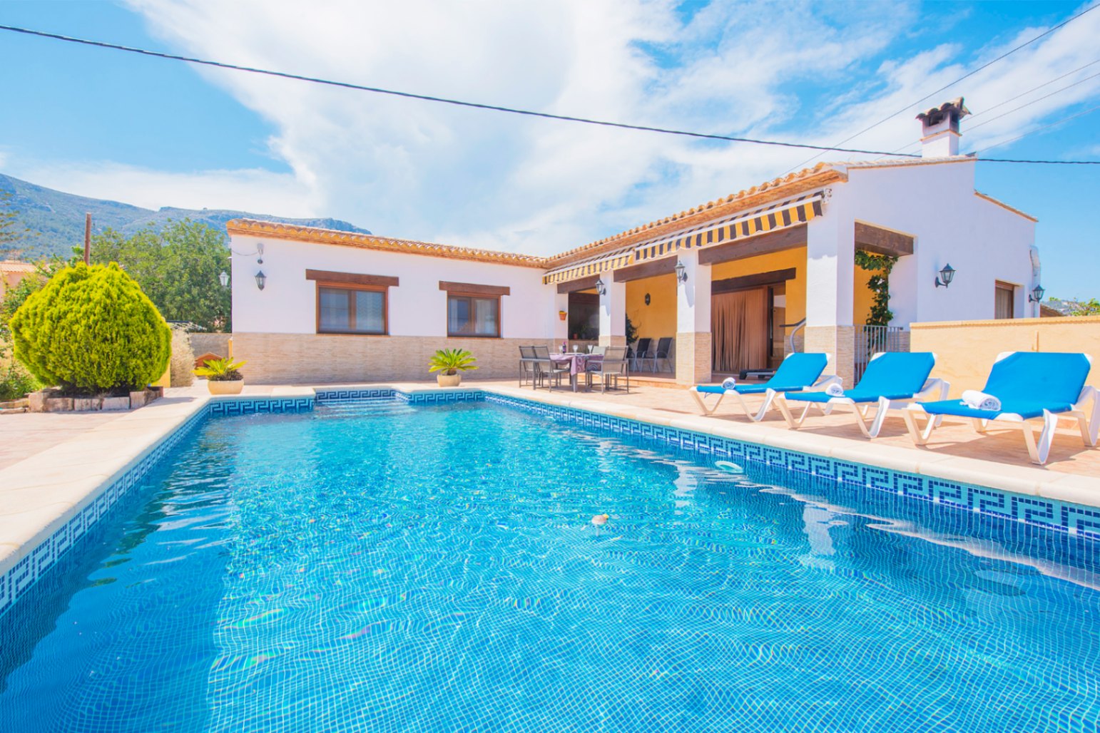 Exceptional villa for sale in Calpe offers the perfect balance between comfort and style. — photo 6