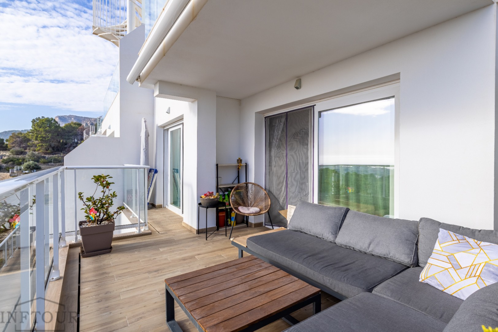 Apartment in Calpe with sea views and swimming pool – 2 bedrooms, terrace and parking — photo 2