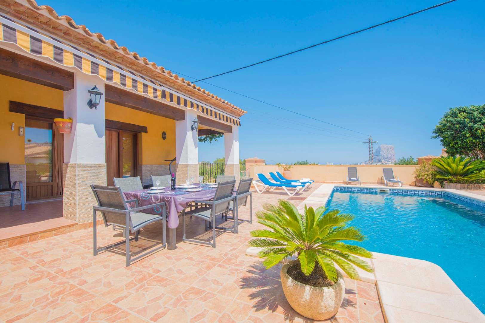 Exceptional villa for sale in Calpe offers the perfect balance between comfort and style. — photo 31